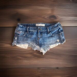 Hollister California Original Women's Distressed Blue Jean Shorts